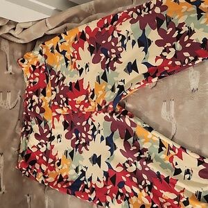 LuLaRoe Red and Blue Floral Top
